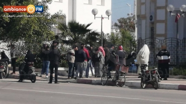 قصور الساف: فوضى وإكتظاظ أمام مقر المعتمدية