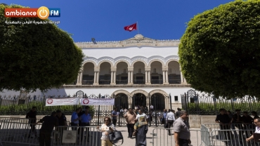 العدل: قريبا مرسوم لتعليق آجال التقاضي والجلسات عن بعد للموقوفين