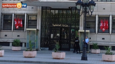 تعليق احتساب الآجال القانونية لإقامة الأجانب المقيمين بتونس لفترة معينة